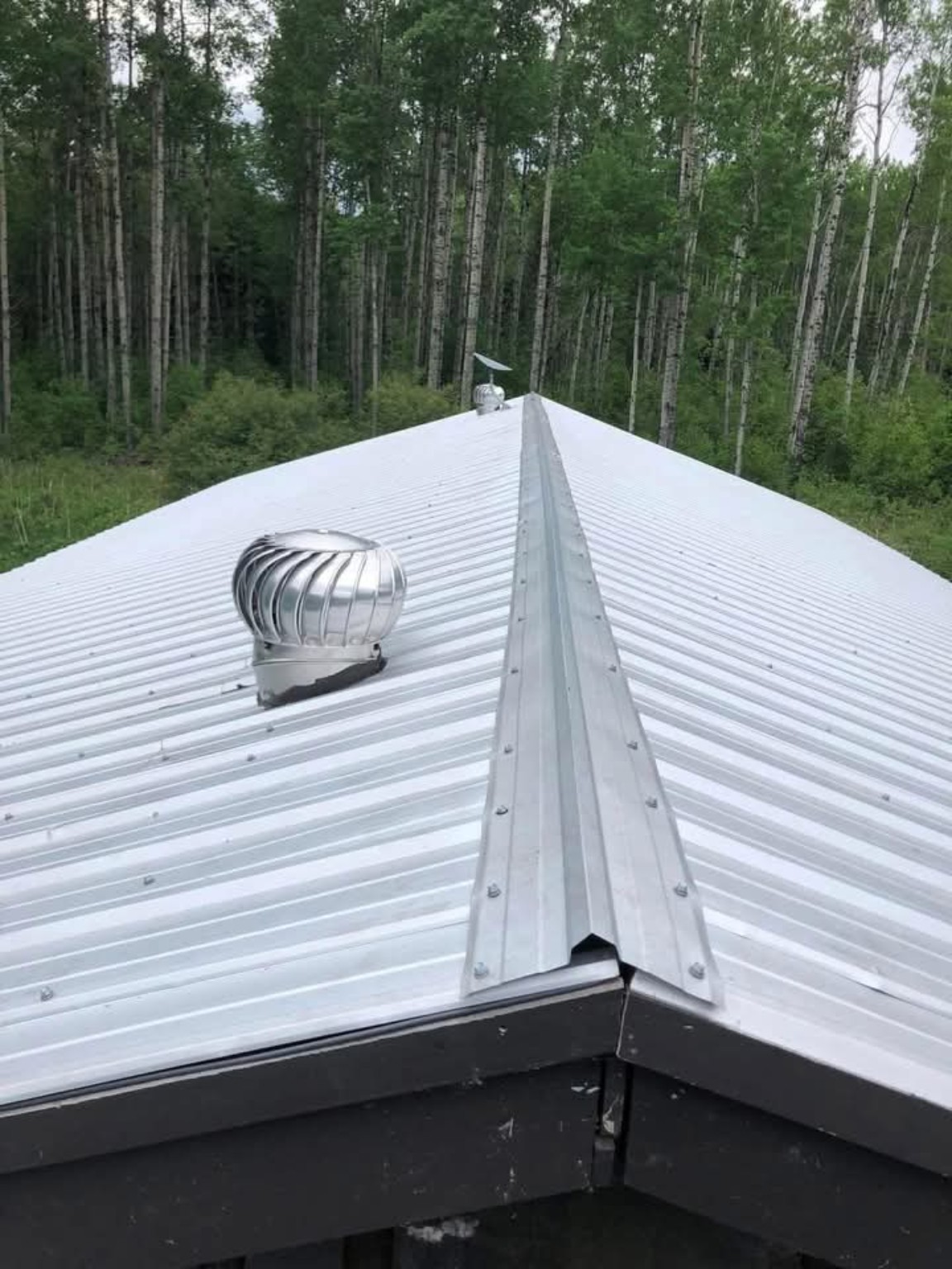 Ready Tech Starlink installation sur un rural metal toit